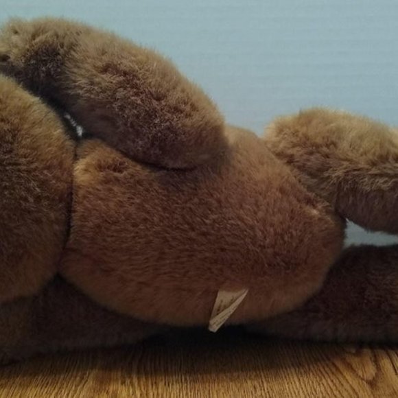 Bear plush brown